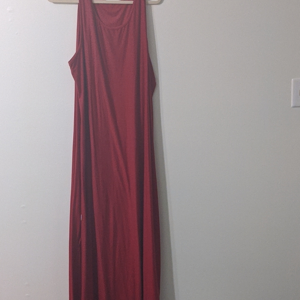 Cute, long red dress